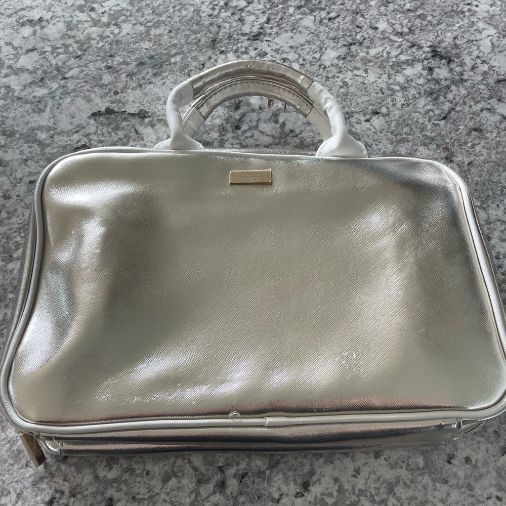 Jones New York Metallic Silver & gold travel cosmetic bag NWT